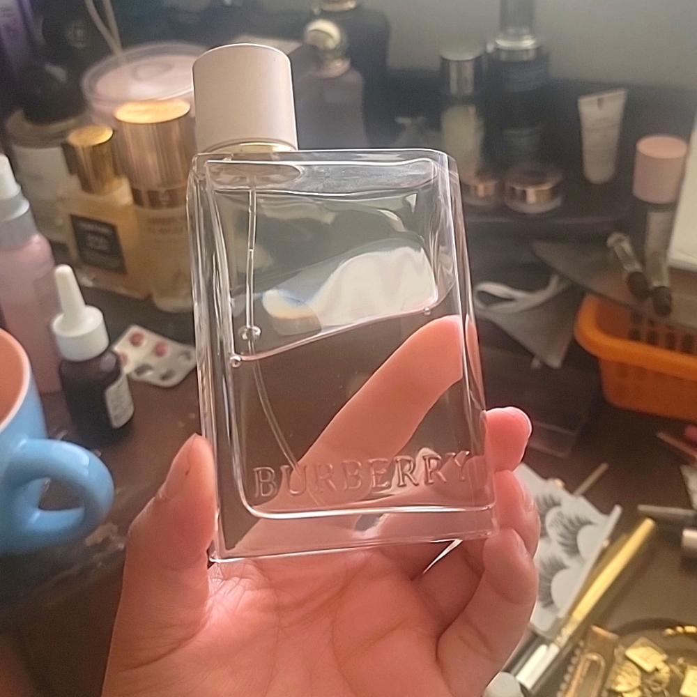 Used Burberry Her EDP